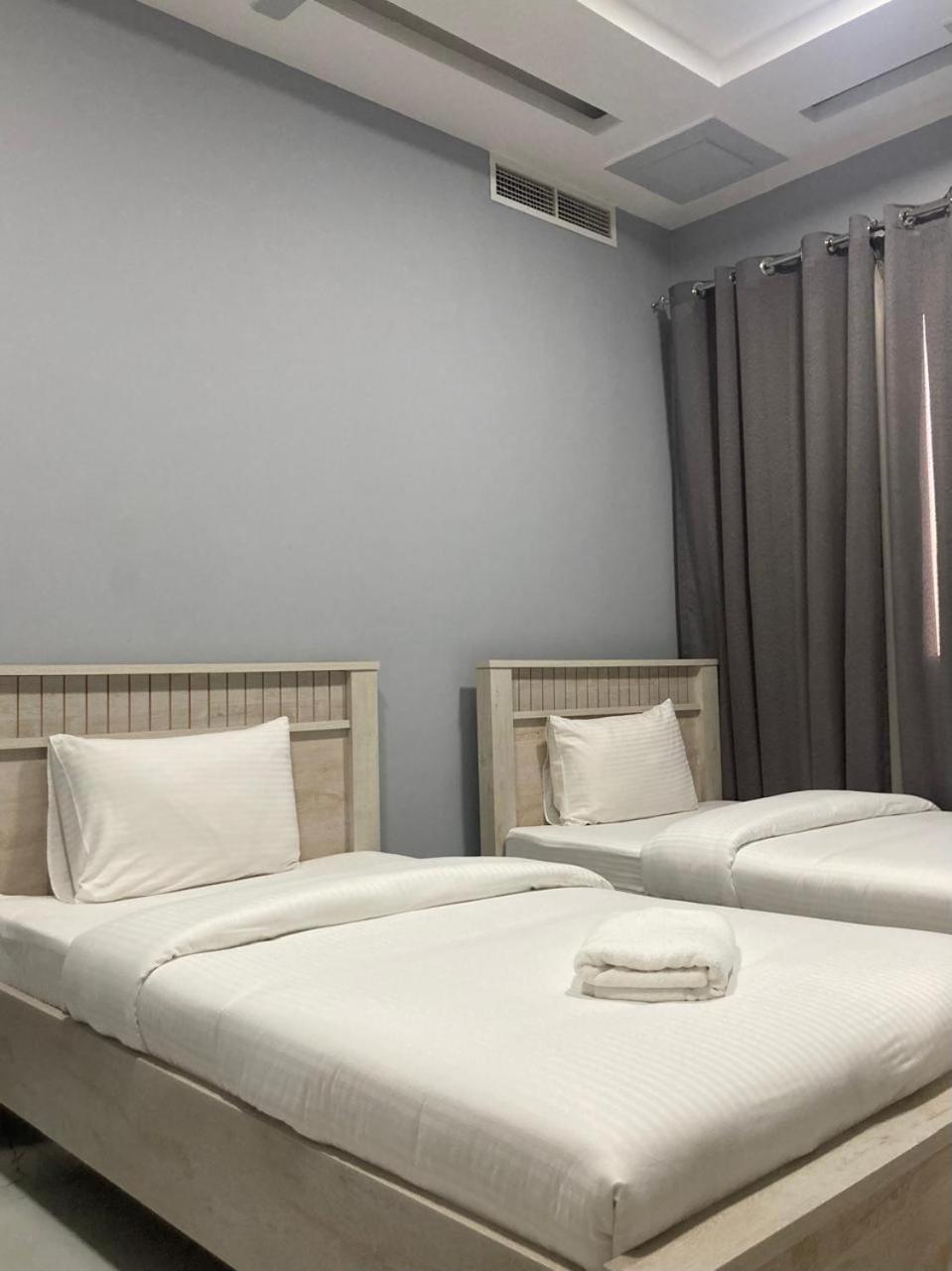 Paris Furnished Apartments - Tabasum Group Ajman Bagian luar foto